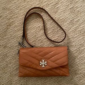 NWOT Tory Burch Kira Wallet on Chain